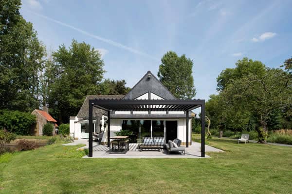 Pergolas bioclimatique attenante