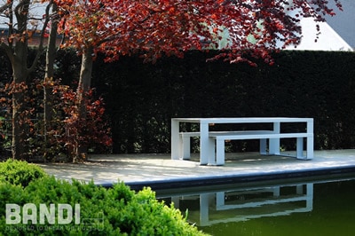 table et bancs Bandi pool-house